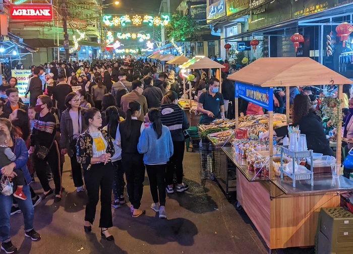 Kỳ Lừa night market